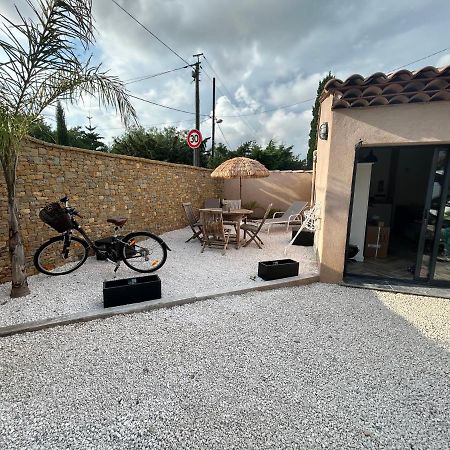 Charmant Studio Dans Villa - Jardin Privatif . ลาแซน-ซูร์-แมร์ ภายนอก รูปภาพ