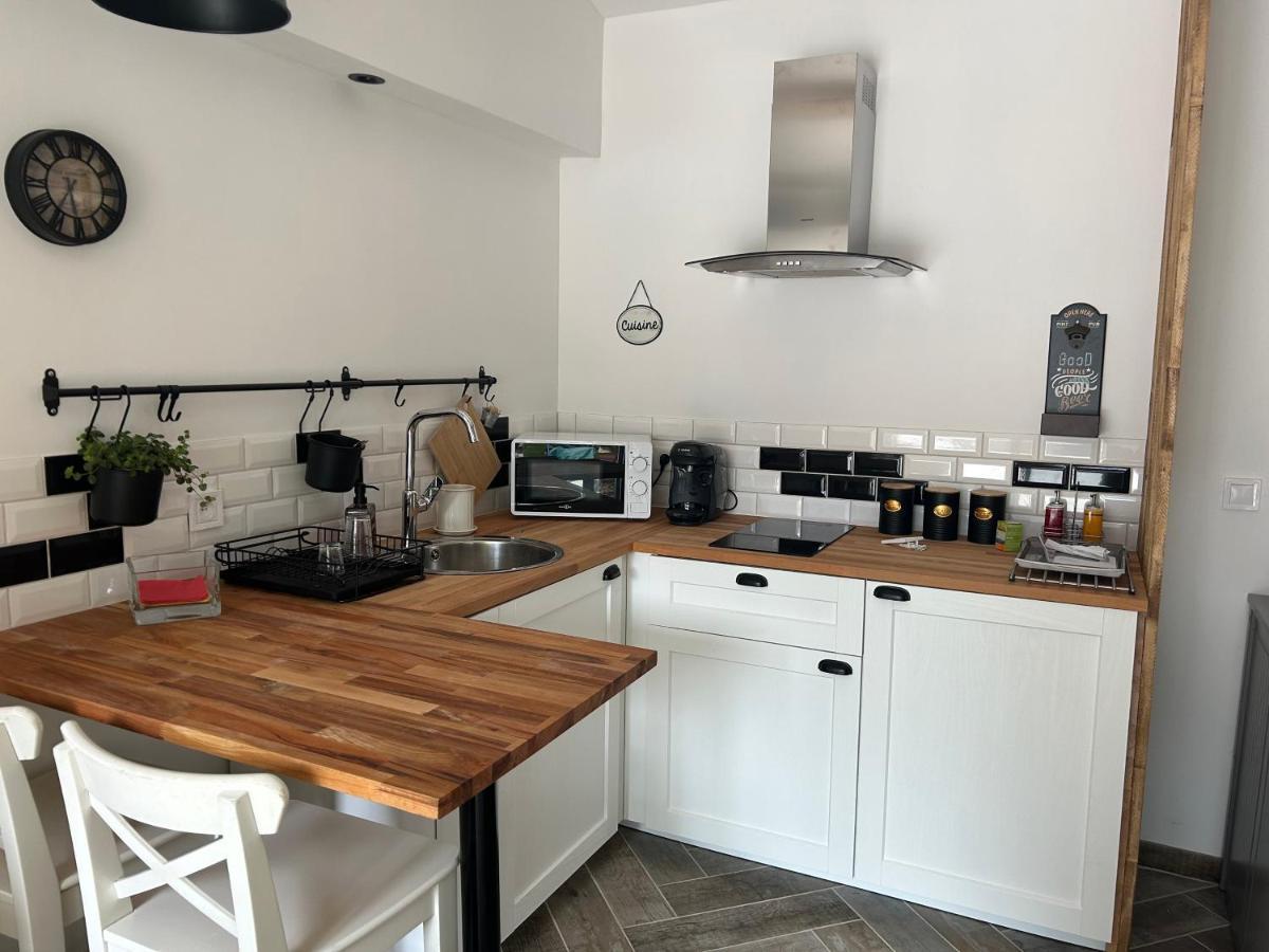 Charmant Studio Dans Villa - Jardin Privatif . ลาแซน-ซูร์-แมร์ ภายนอก รูปภาพ